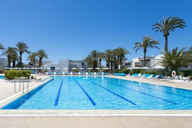 Primavera appartement tot 6 personen. Arona  Esterno foto