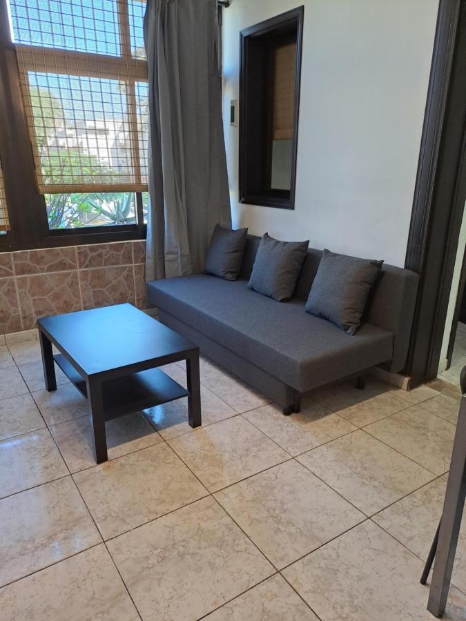 Primavera appartement tot 6 personen. Arona  Esterno foto